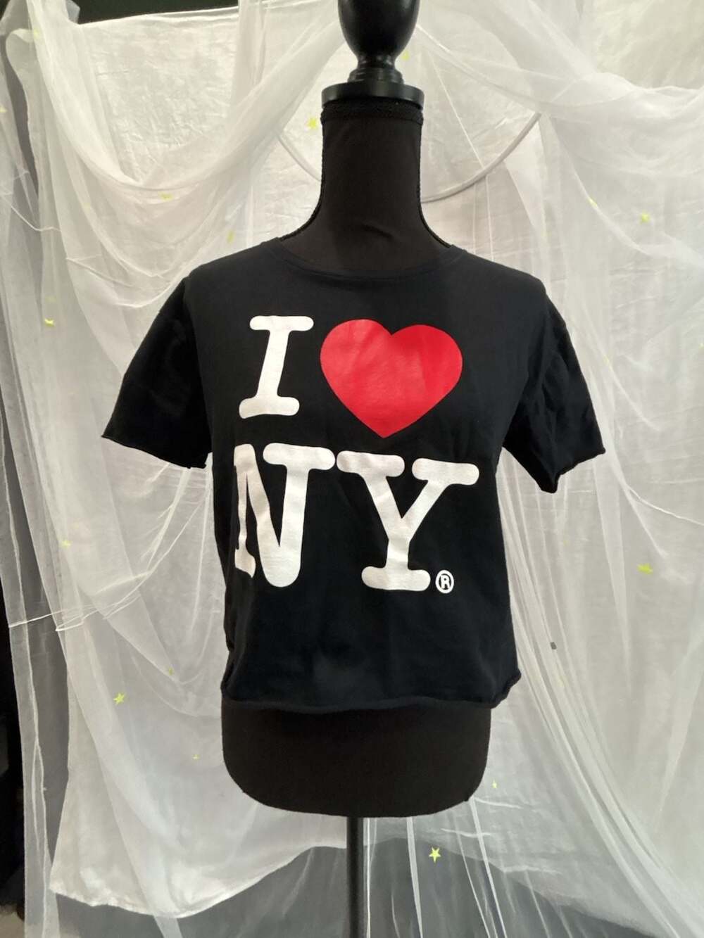 I Love NY Officially Licensed Cropped Graphic T-Shirt Black